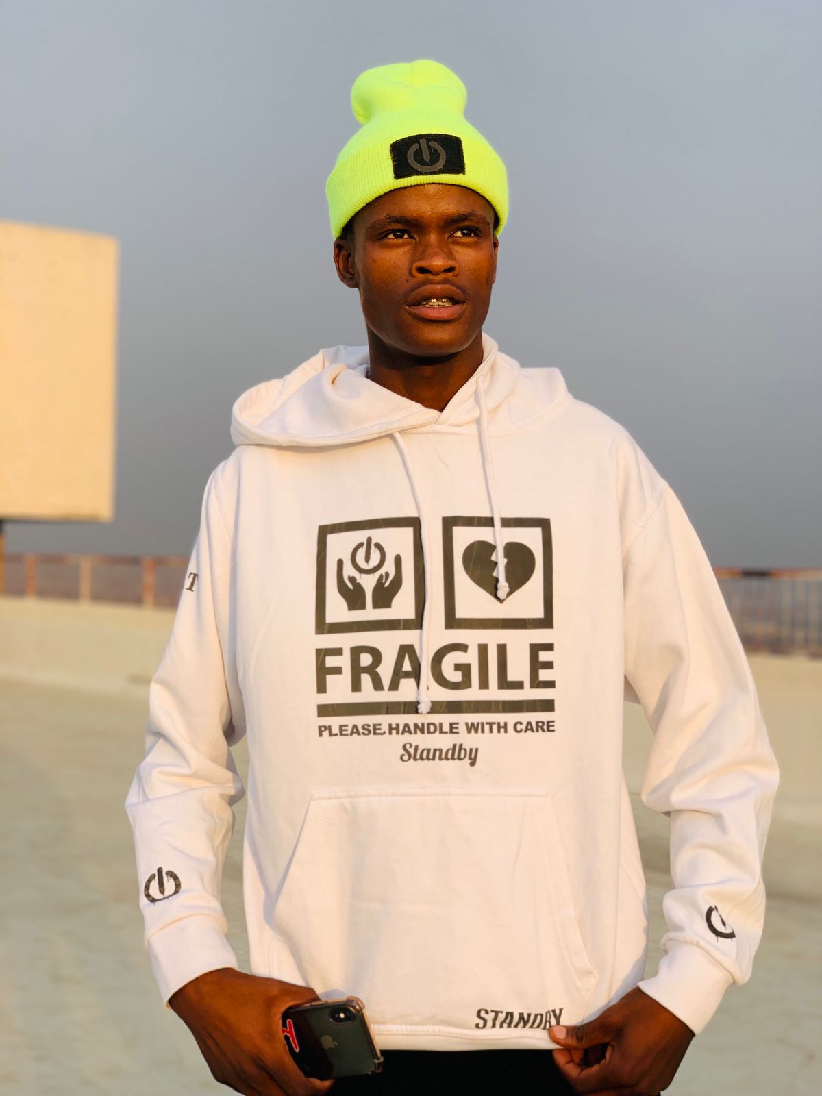 Hoodie(Fragile)